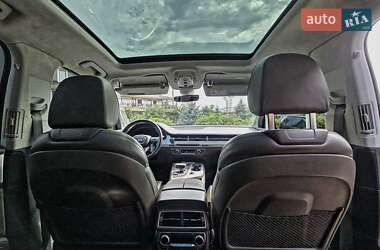 Внедорожник / Кроссовер Audi Q7 2016 в 