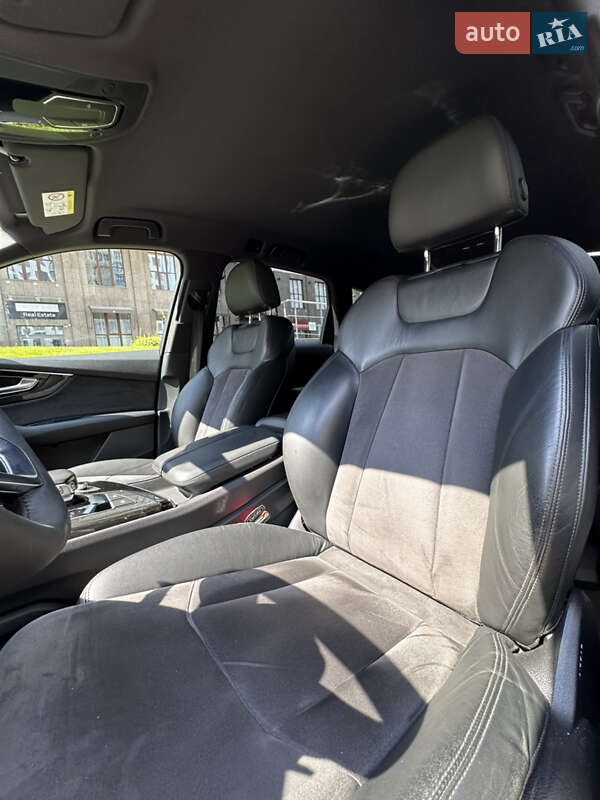Внедорожник / Кроссовер Audi Q7 2017 в Киеве