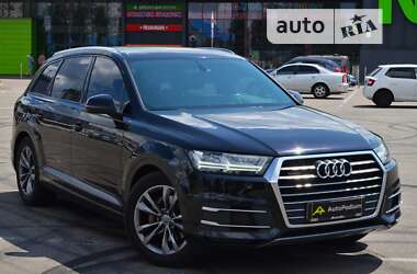 Внедорожник / Кроссовер Audi Q7 2016 в Киеве