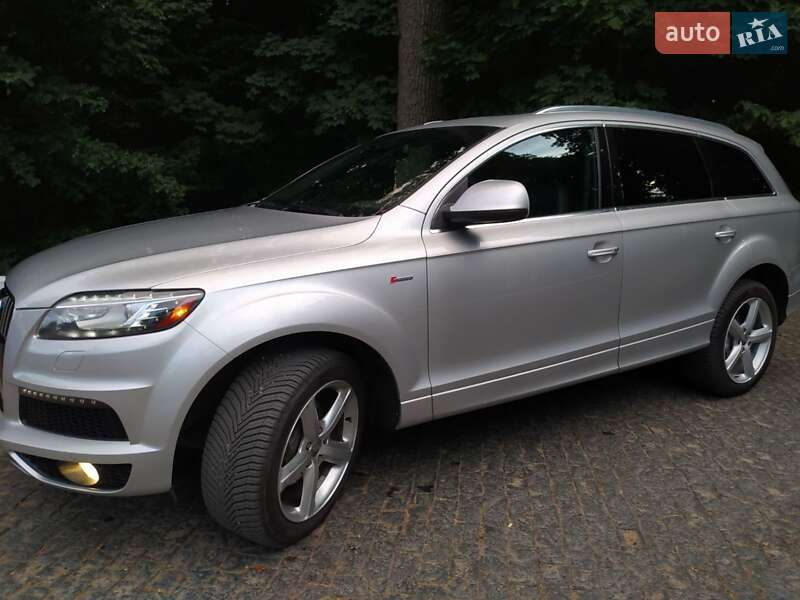 Внедорожник / Кроссовер Audi Q7 2015 в Черновцах