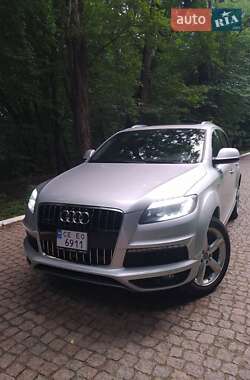 Внедорожник / Кроссовер Audi Q7 2015 в 