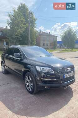 Внедорожник / Кроссовер Audi Q7 2007 в Рокитном