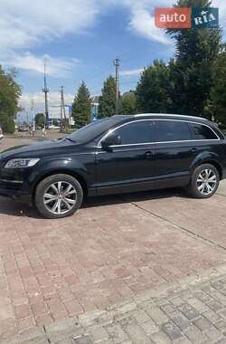 Внедорожник / Кроссовер Audi Q7 2007 в Рокитном