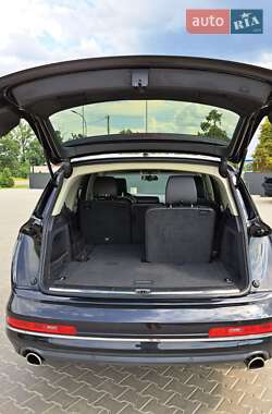 Внедорожник / Кроссовер Audi Q7 2013 в 