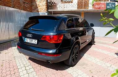 Позашляховик / Кросовер Audi Q7 2007 в 