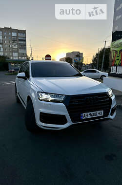 Внедорожник / Кроссовер Audi Q7 2017 в Виннице