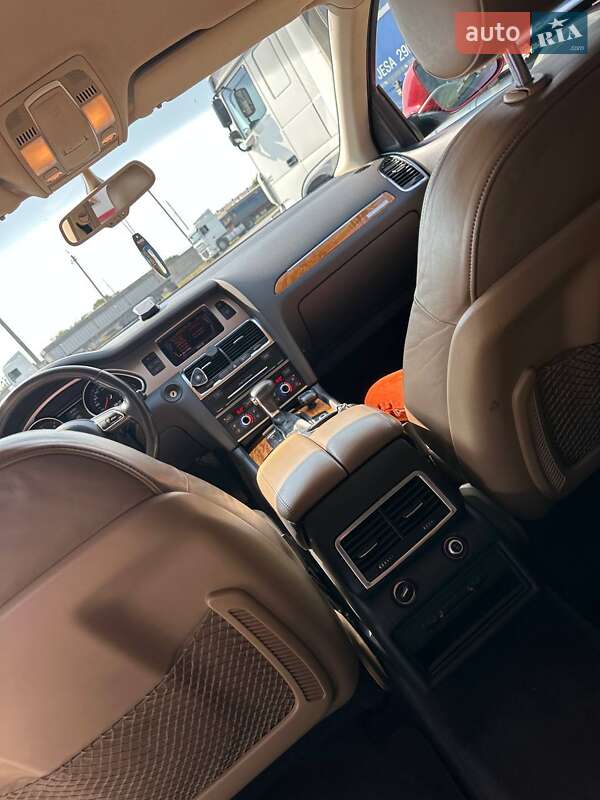 Позашляховик / Кросовер Audi Q7 2011 в Одесі