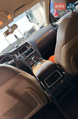 Внедорожник / Кроссовер Audi Q7 2011 в 