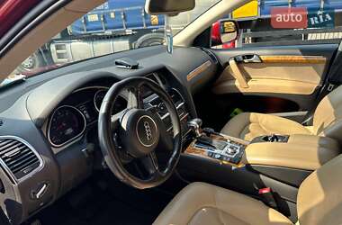Внедорожник / Кроссовер Audi Q7 2011 в 