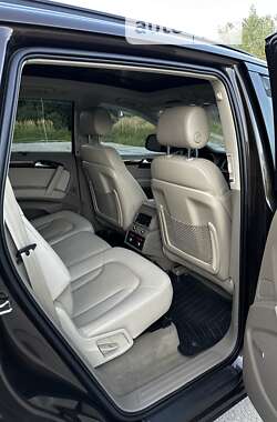 Позашляховик / Кросовер Audi Q7 2014 в 