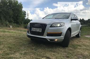 Позашляховик / Кросовер Audi Q7 2010 в Києві