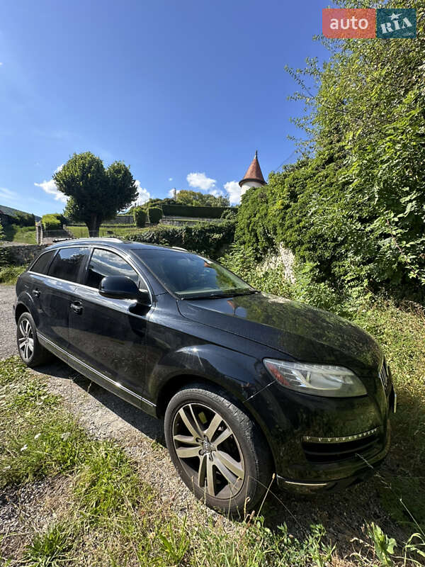 Позашляховик / Кросовер Audi Q7 2013 в Києві