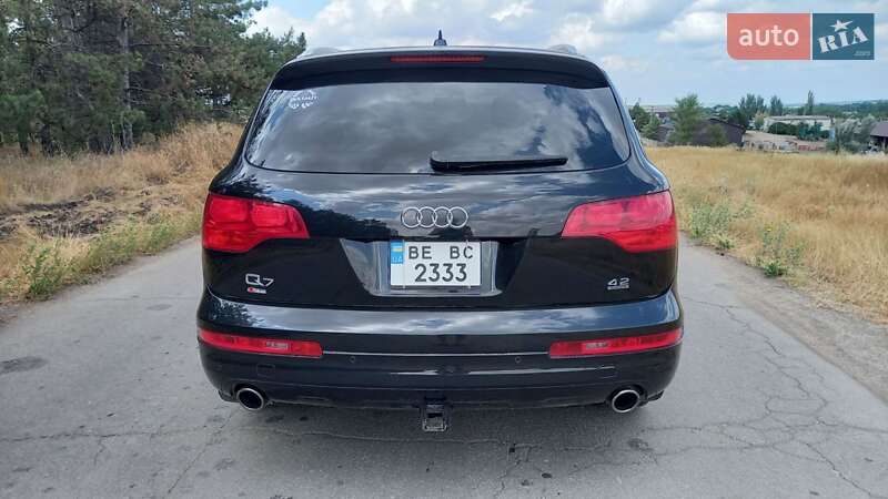 Внедорожник / Кроссовер Audi Q7 2007 в Вознесенске