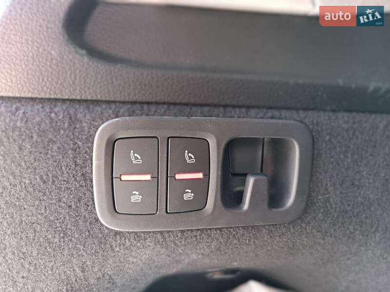 Позашляховик / Кросовер Audi Q7 2019 в Львові
