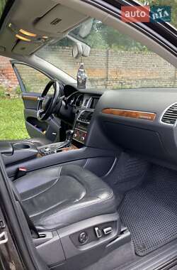 Внедорожник / Кроссовер Audi Q7 2013 в Луцке