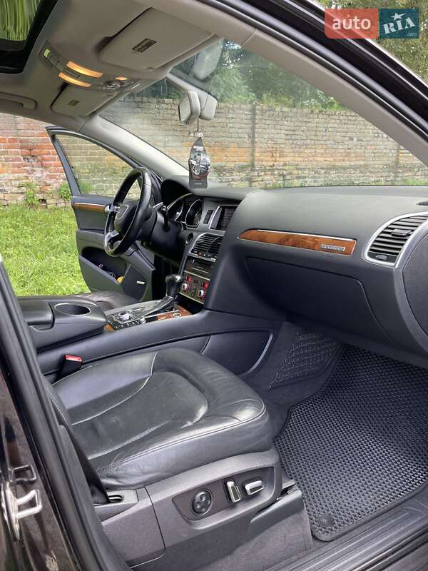 Внедорожник / Кроссовер Audi Q7 2013 в Луцке