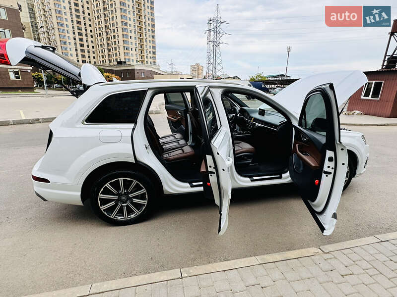 Позашляховик / Кросовер Audi Q7 2016 в Одесі