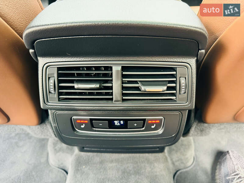 Позашляховик / Кросовер Audi Q7 2016 в Одесі