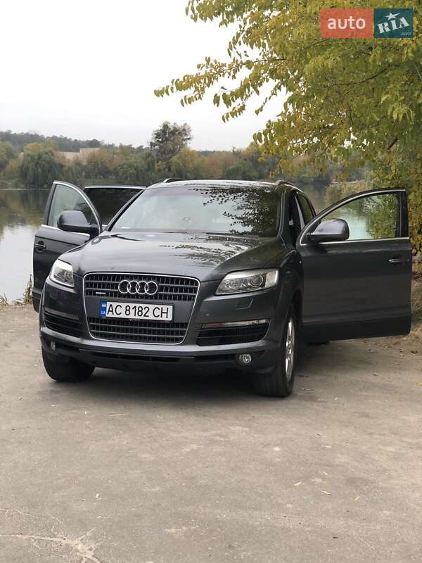 Внедорожник / Кроссовер Audi Q7 2008 в Киеве