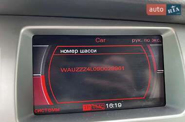 Внедорожник / Кроссовер Audi Q7 2009 в 