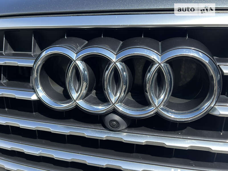 Позашляховик / Кросовер Audi Q7 2016 в Івано-Франківську