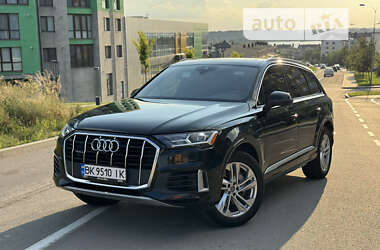 Внедорожник / Кроссовер Audi Q7 2019 в Ровно