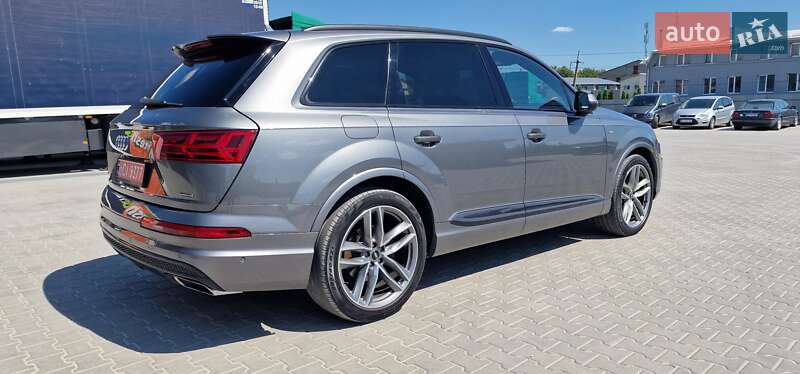 Позашляховик / Кросовер Audi Q7 2018 в Тернополі