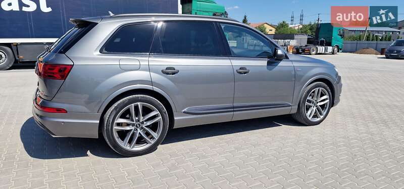 Позашляховик / Кросовер Audi Q7 2018 в Тернополі
