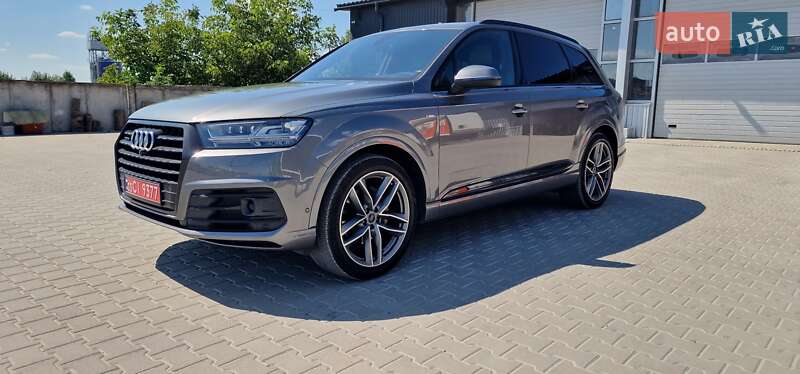 Позашляховик / Кросовер Audi Q7 2018 в Тернополі