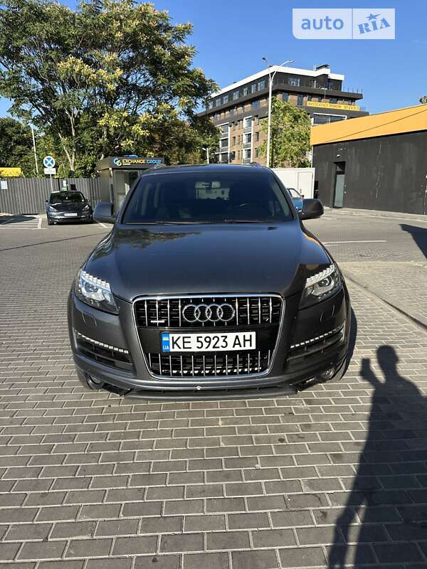 Внедорожник / Кроссовер Audi Q7 2013 в Днепре