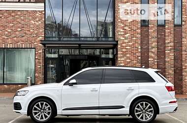 Внедорожник / Кроссовер Audi Q7 2015 в Днепре