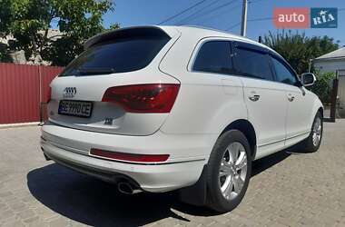 Позашляховик / Кросовер Audi Q7 2015 в 