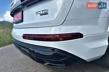 Позашляховик / Кросовер Audi Q7 2020 в 