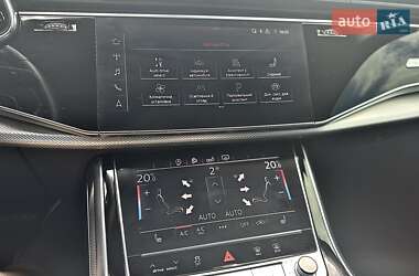Позашляховик / Кросовер Audi Q7 2020 в 