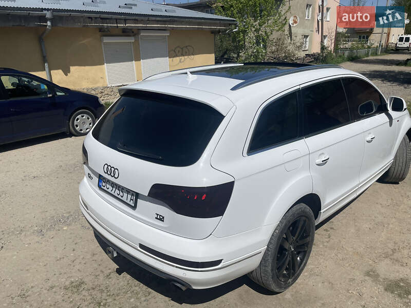 Позашляховик / Кросовер Audi Q7 2011 в Самборі