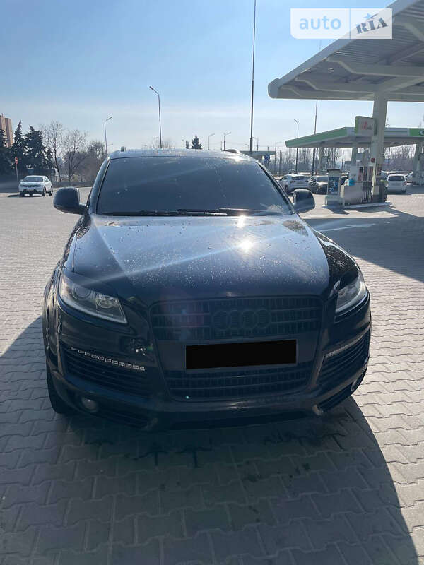 Внедорожник / Кроссовер Audi Q7 2008 в Смеле