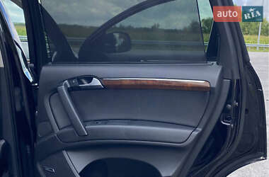 Внедорожник / Кроссовер Audi Q7 2014 в 