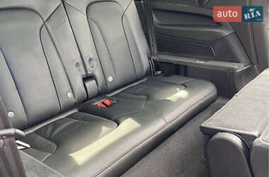 Внедорожник / Кроссовер Audi Q7 2014 в 