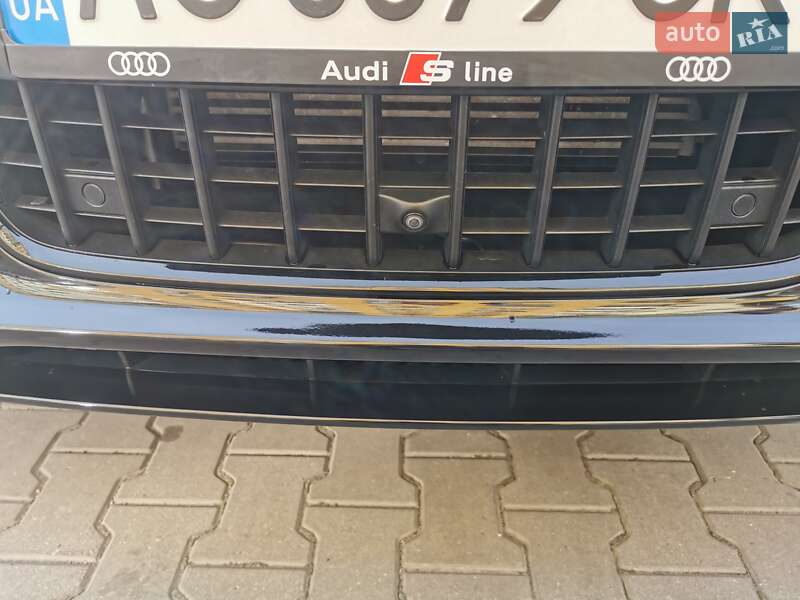 Позашляховик / Кросовер Audi Q7 2015 в Луцьку
