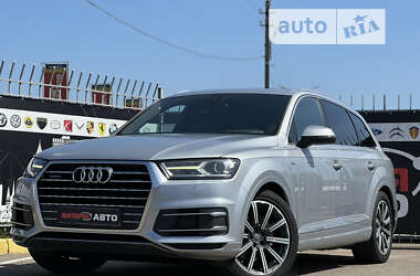 Внедорожник / Кроссовер Audi Q7 2015 в Киеве