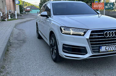 Внедорожник / Кроссовер Audi Q7 2017 в 