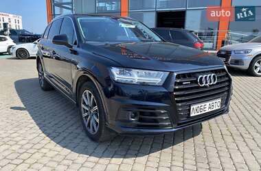 Внедорожник / Кроссовер Audi Q7 2017 в 