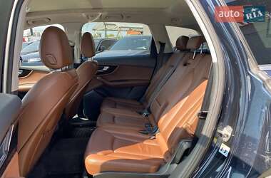 Внедорожник / Кроссовер Audi Q7 2017 в 