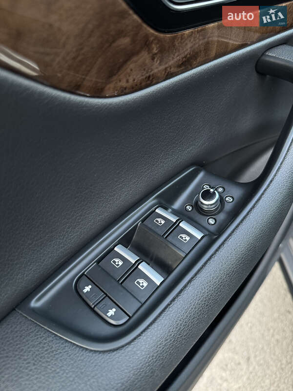 Позашляховик / Кросовер Audi Q7 2018 в Сумах