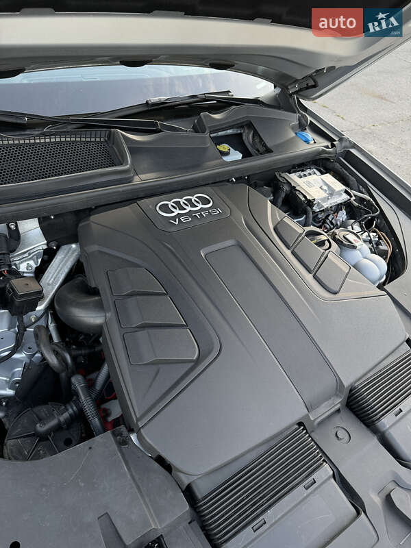 Позашляховик / Кросовер Audi Q7 2018 в Сумах