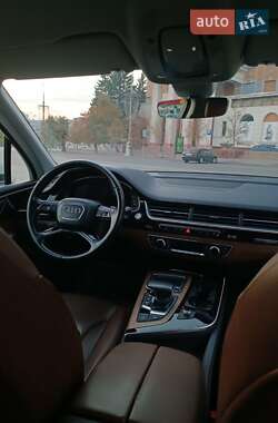 Внедорожник / Кроссовер Audi Q7 2017 в Харькове