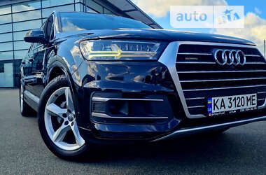 Позашляховик / Кросовер Audi Q7 2018 в Києві