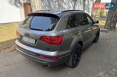 Внедорожник / Кроссовер Audi Q7 2014 в 