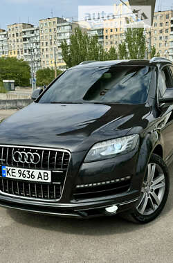 Внедорожник / Кроссовер Audi Q7 2013 в Днепре