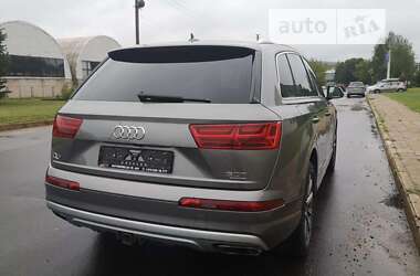 Внедорожник / Кроссовер Audi Q7 2017 в Старом Самборе